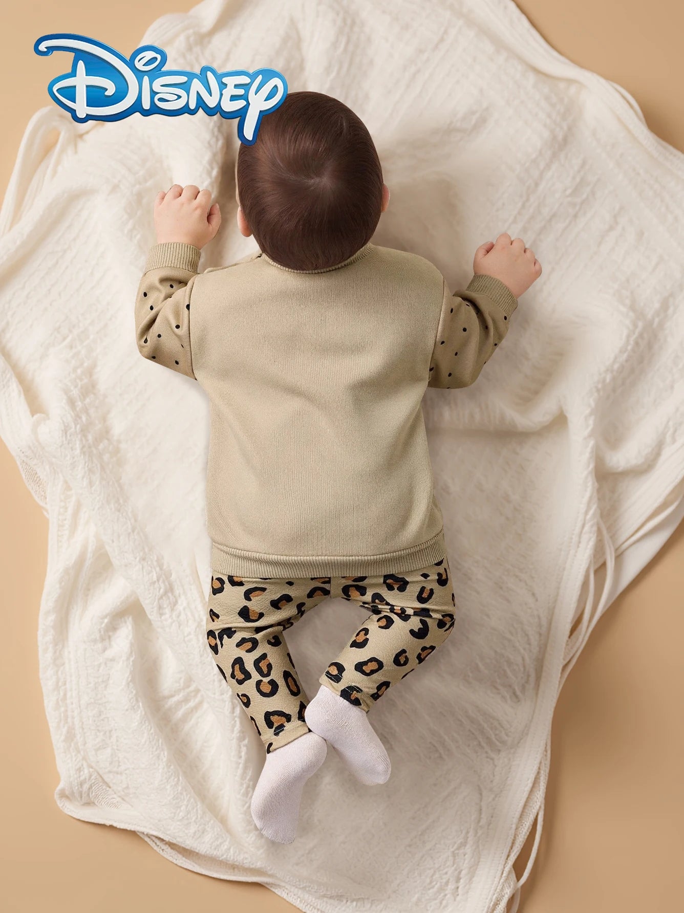 Disney Officially Licensed Mickey Mouse Autumn/Winter Casual Long-Sleeve and Long-Pants Set for Newborn Baby Girls, Featuring Leopard Print and Cute Cartoon Minnie Mouse Prints, Versatile and Comfortable Children's Clothing f