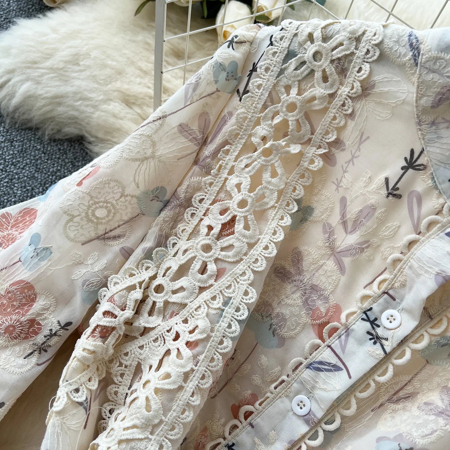 Elegant Floral Lace Midi Dress