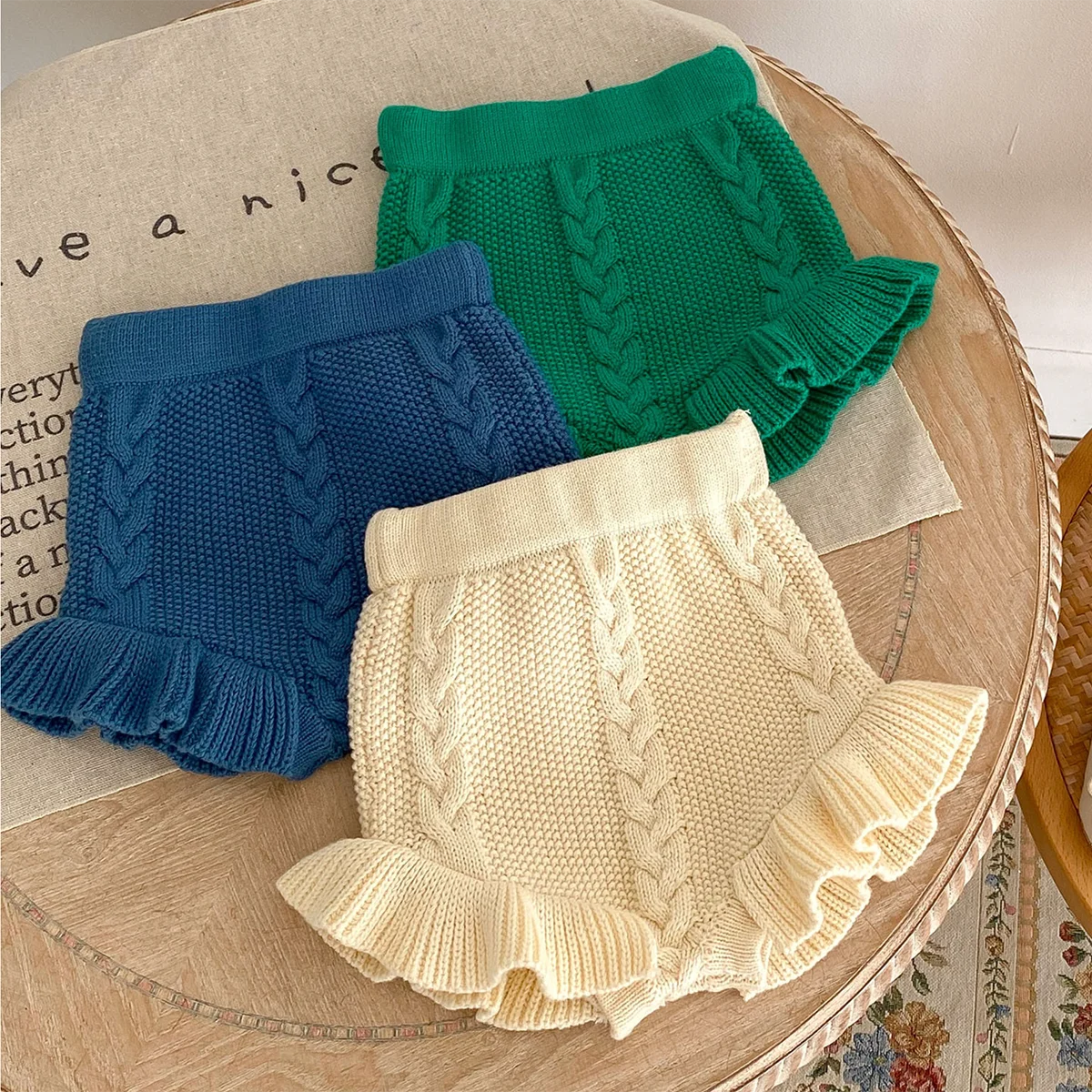 Autumn Baby Girls Knitted Shorts Children Bloomer Toddler Princess PP Shorts Kids Girls Ruffle Edge Lovely Lotus Butt Shorts
