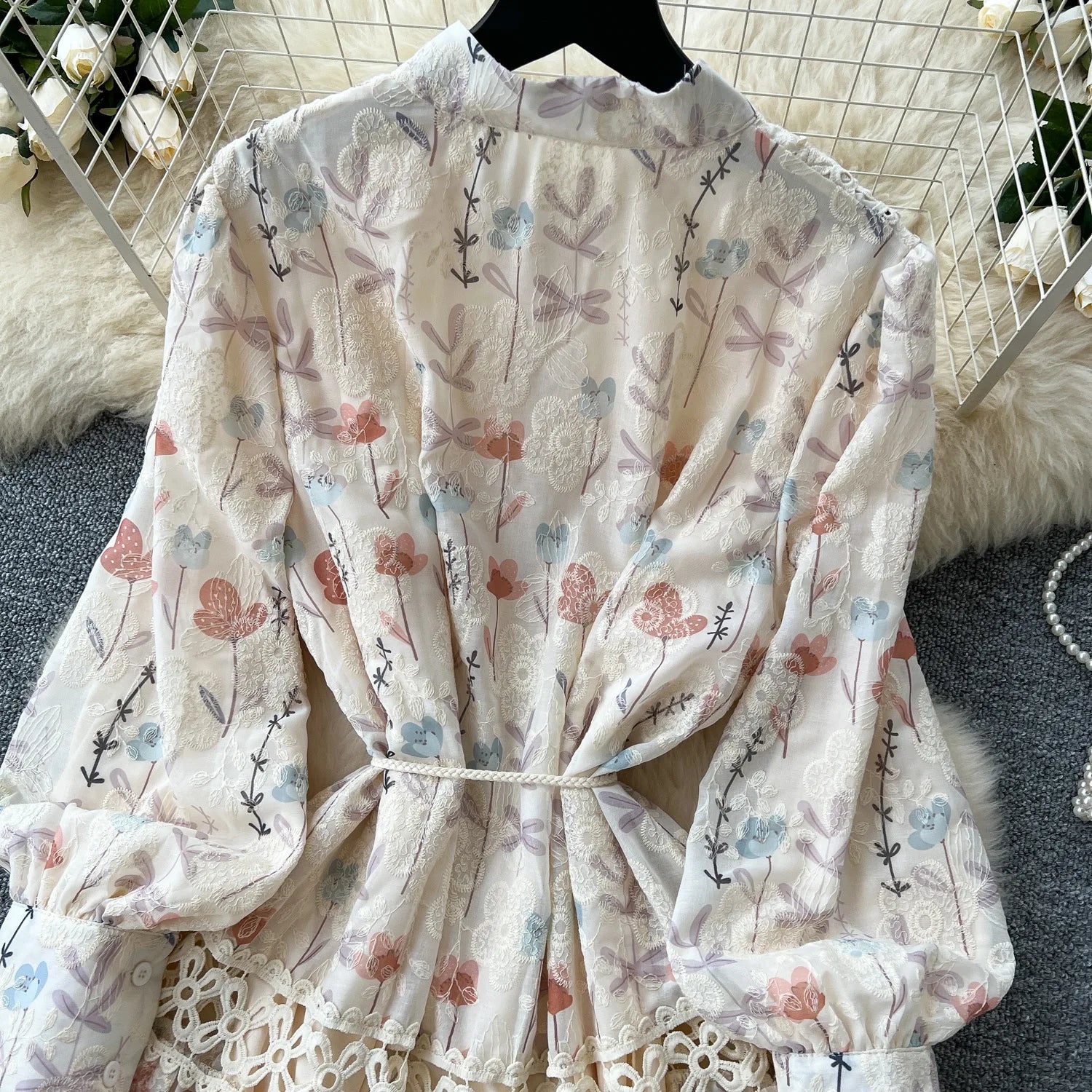 Elegant Floral Lace Midi Dress