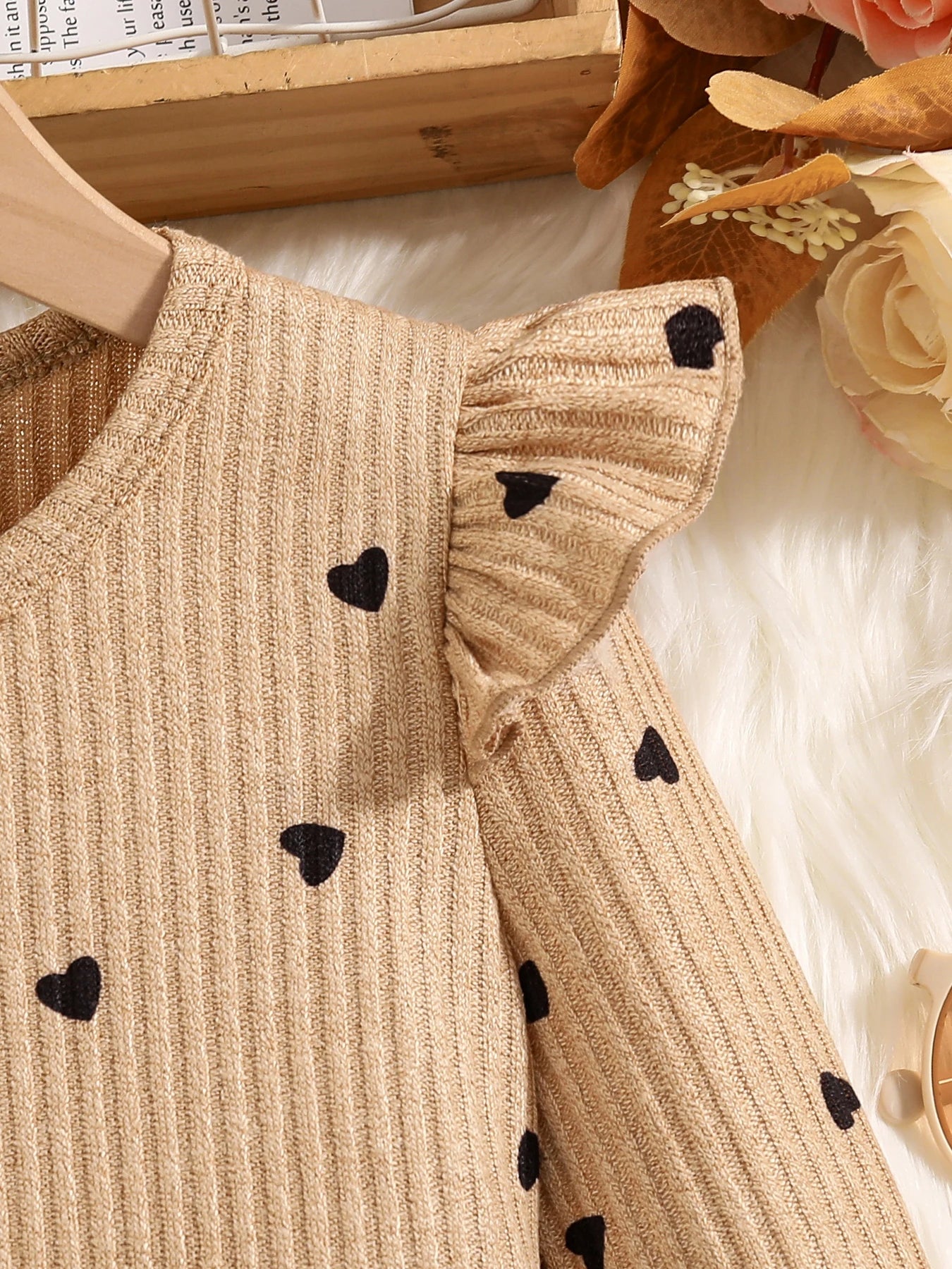 Girls Heart Print Long Sleeve Top & Bow Skirt Set – Elegant 2-Piece Outfit