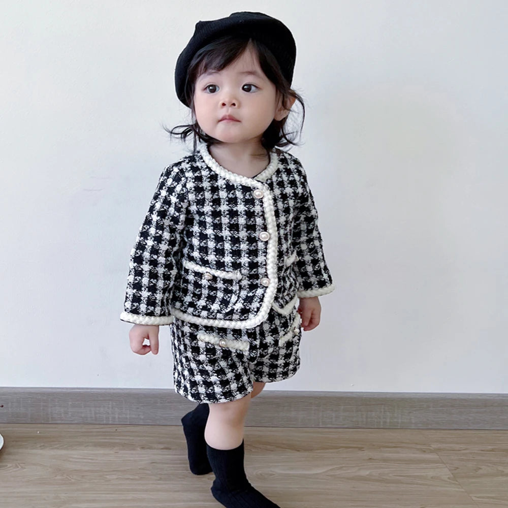 Two Piece Set For Spring And Autumn New Baby Boys And Girls' Tweed Black Plaid Long Sleeved Shirt With Open Coat And Short Pant