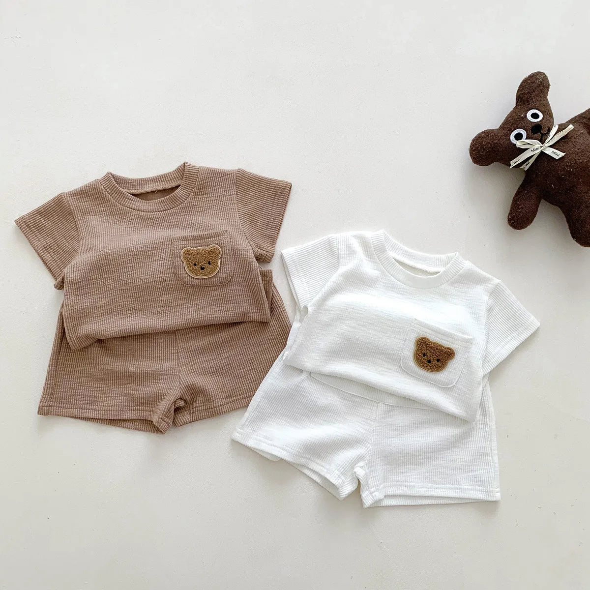 Kids Solid Color T-Shirt & Shorts 2-Piece Set – Cute Bear Casual Summer Outfit